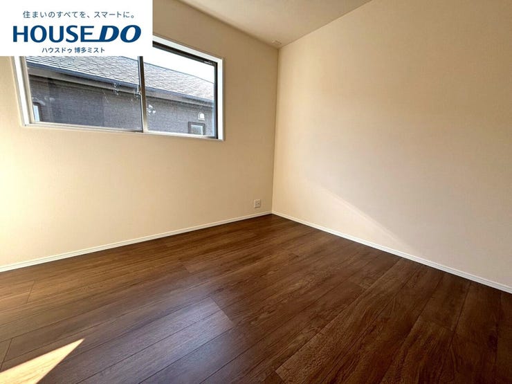 【家族のプライベート空間】お子様の成長に合わせて、プライバシーを考えた子供部屋も大切。収納や採光を考え、過ごしやすい空間に。