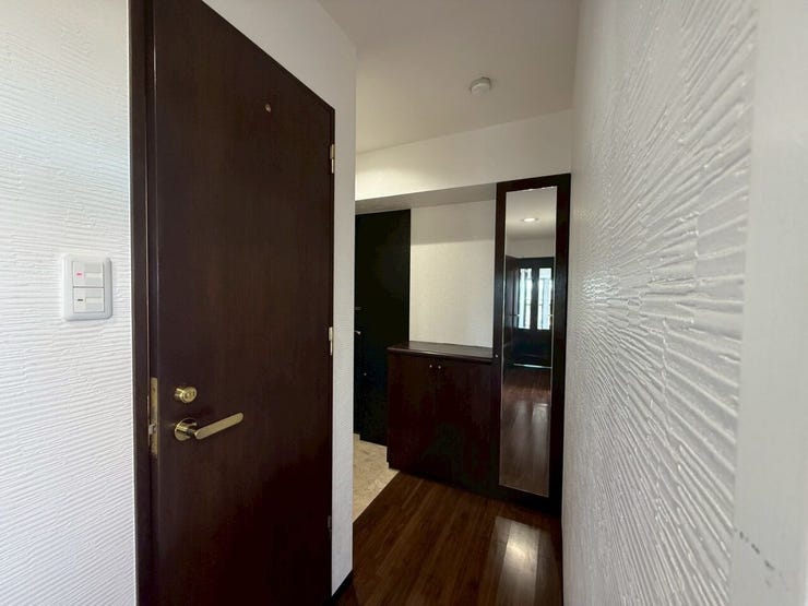 玄関にはご家族の靴をたっぷり収納できるシューズボックスをご用意。玄関先をいつも綺麗に保てます。