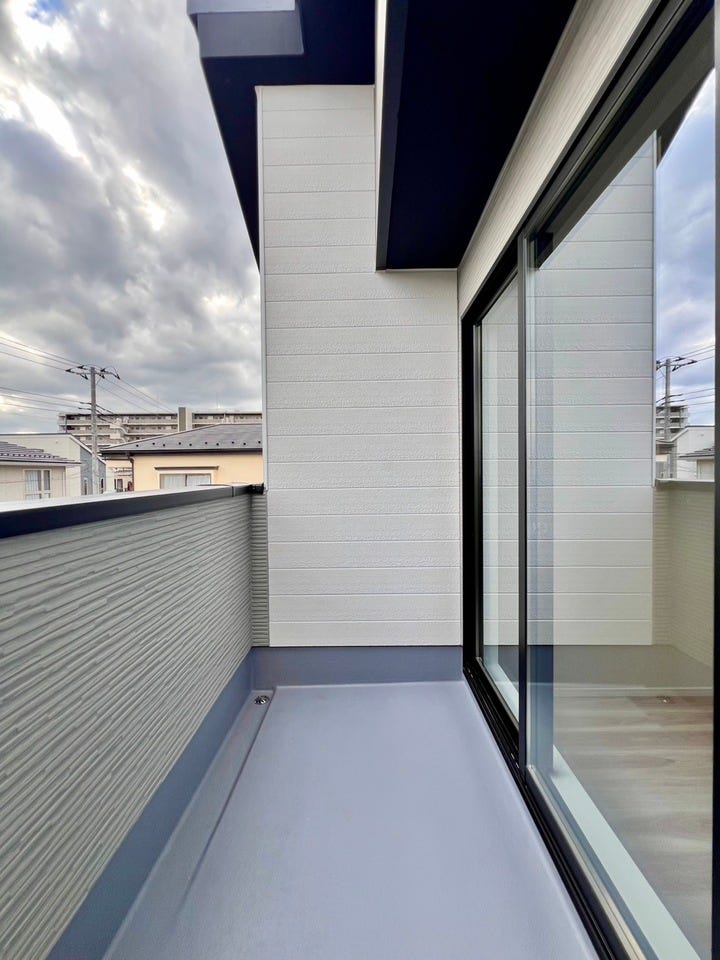 南向きで、日当たり良好◎洗濯物が良く乾きます♪