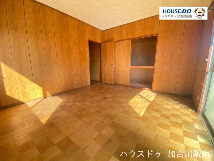 2階・7.4帖の洋室です♪