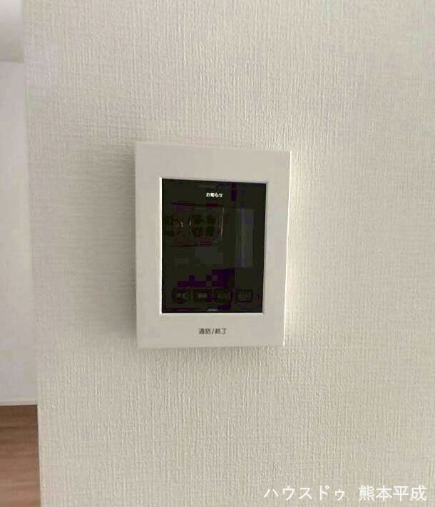 リビングからでも来訪者を確認できます