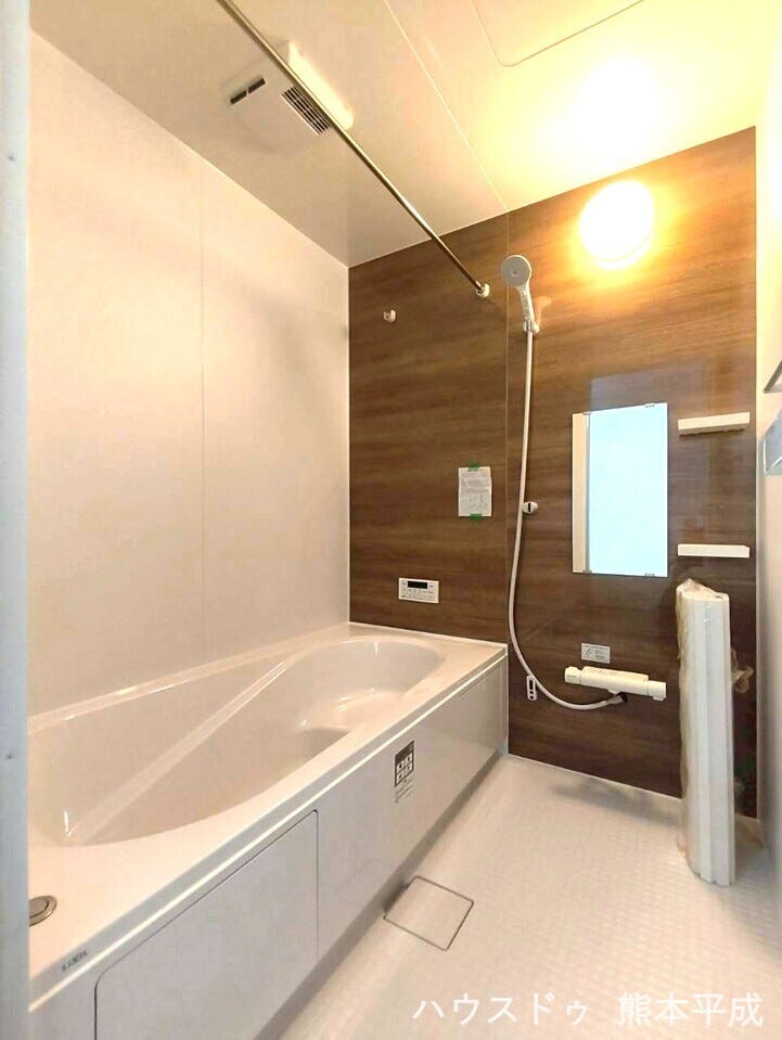 お湯の量を調節しなくても半身浴ができます