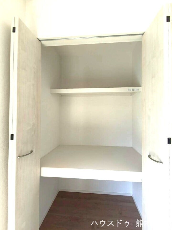 使い勝手の良い3段に分かれている収納スペースです