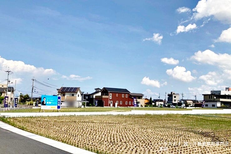 【分譲地全体】
家族の笑顔を、真っ白な地図に描こう。想いをカタチにできる、自由な未来の舞台。