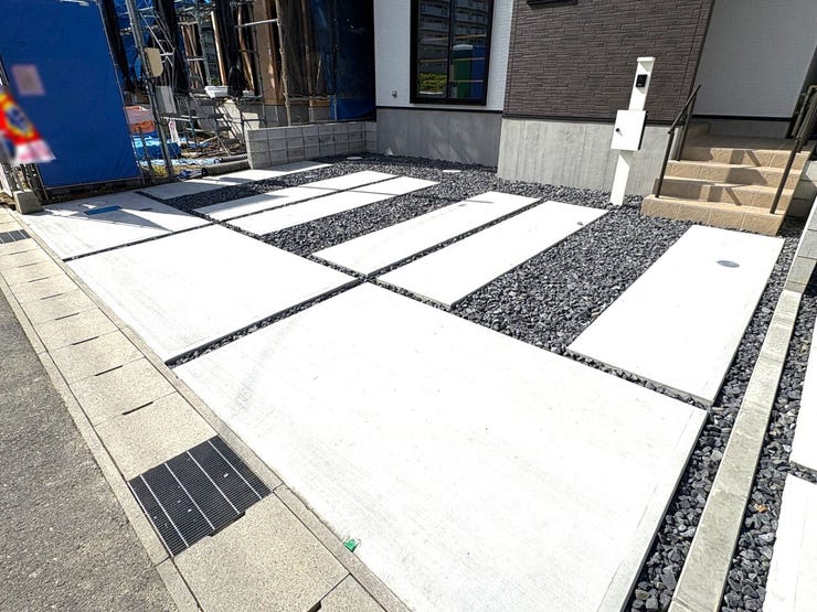 並列2台駐車可能!