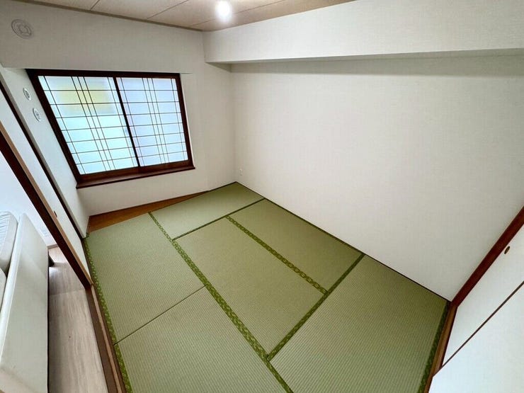 【Japanese Room】心落ち着く和室空間。客間やお子様の遊び場にも活用できます。
