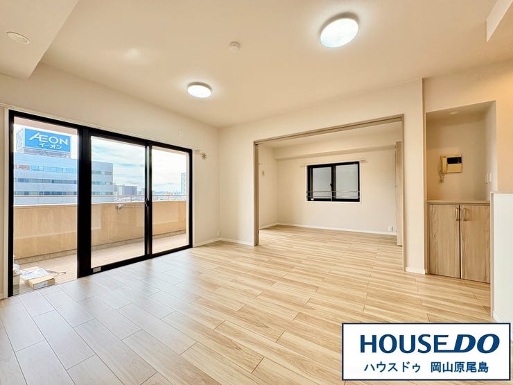 センス良く窓を配置することで、開放感溢れる明るく気持ちの良いLDK空間となっております♪