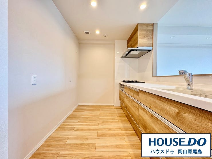 ワイドなキッチンはご夫婦と♪お子様と♪一緒に楽しくお料理できそうですね♪