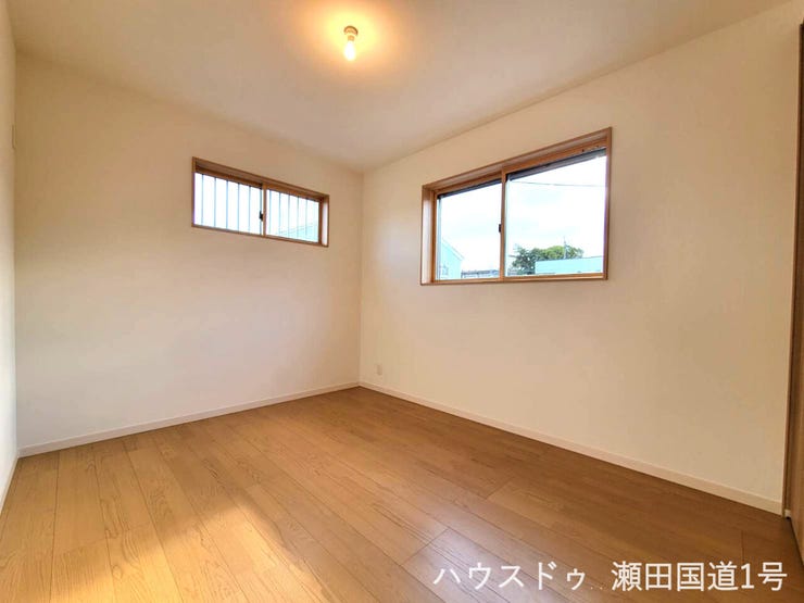 2F5.9帖洋室です。