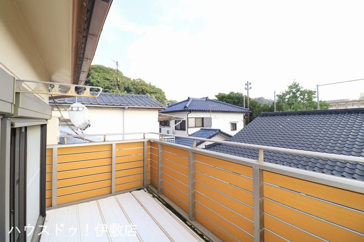 【バルコニー】
物干し金具付き!