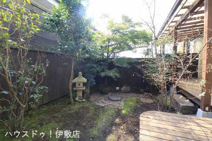【庭】
和風の庭でゆっくろと過ごせそうです