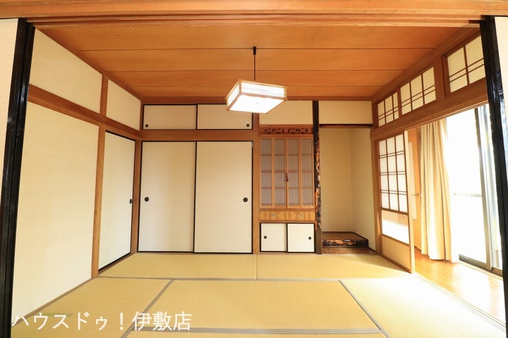 【和室6帖】
床の間、仏間、押し入れ付きの和室です