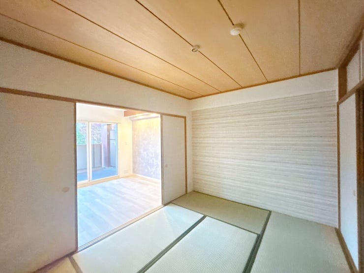 和室も日当たりが良く、明るい空間となっております。