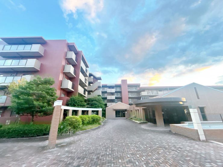 あたたかな陽が差し込む日当り良好の立地です。