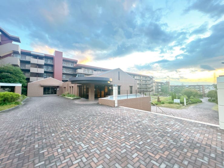 あたたかな陽が差し込み、優しい風が吹き込む陽当り・通風良好な立地です。