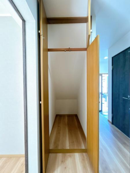 【リフォーム済】階段下収納