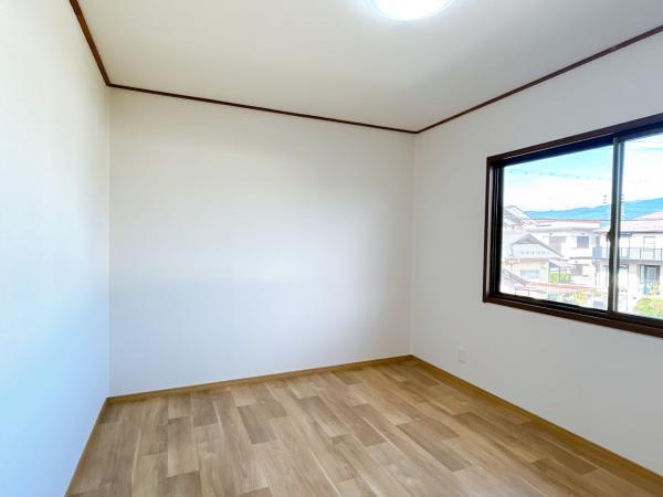 【リフォーム済】2階北西洋室