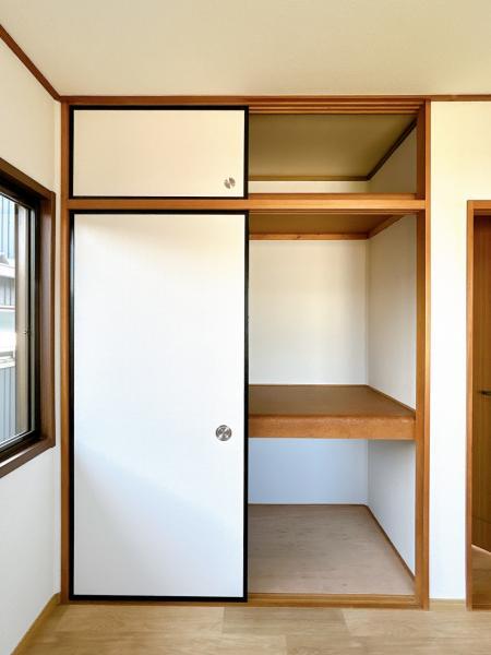 【リフォーム済】2階北東洋室収納
