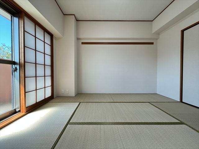 6畳南側和室:和室でごろんとお昼寝。家族のくつろぎのスペースになりそうですね。