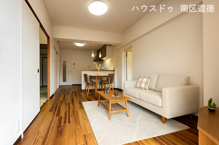 暖かい日差しを感じながら、リラックスしたひとときを過ごせます♪
※画像はイメージです。実際の写真に家具や調度品をCG合成したものです。(家具等は販売に含まれておりません)