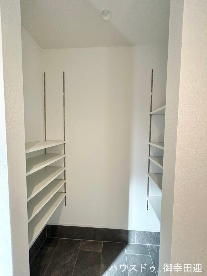 ■□■シューズクローク■□■