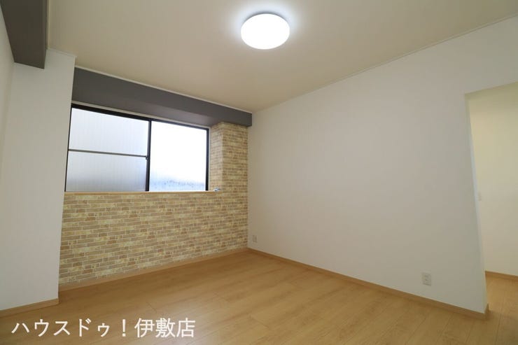 吉野町 中古戸建 【洋室8帖】
落ち着きのある洋室で、ゆっくりと過ごせます