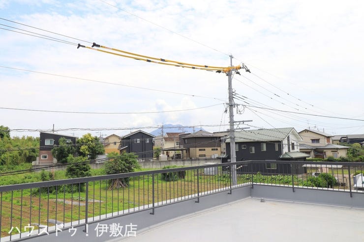 吉野町 中古戸建 【眺望写真】
バルコニーから桜島が眺望可能です