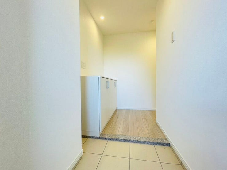 玄関:シューズボックス付き