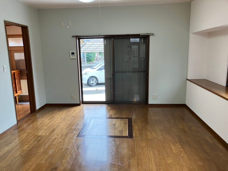 おうちの前で、BBQが出来ます。
駐車スペースも広いので、お友達やご家族様が遊びに来られても大丈夫♪