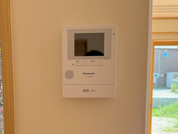 設備(2025年8月)撮影
◎本日案内可能◎
TVモニターホンは留守でも来訪者をあとから確認できる録画機能搭載。