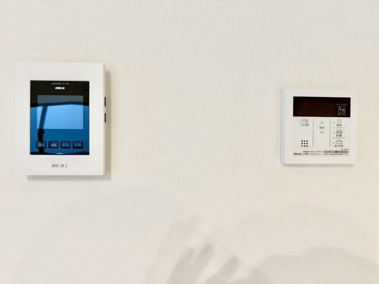 *モニター付きインターホン、浴室乾燥機*