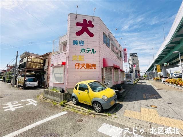 歩道が整備されていますのでお子様の通学も安心ですね。