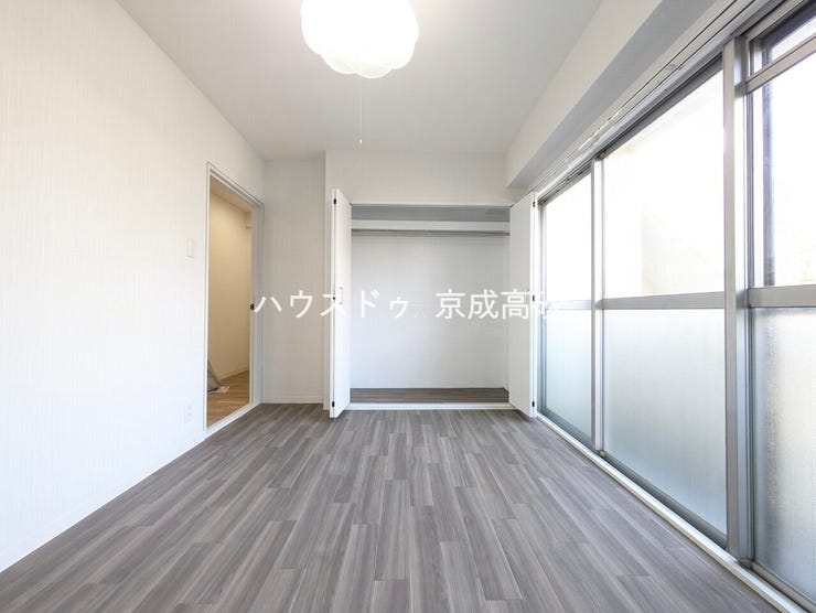 リビングで楽しく過ごした後はゆっくりくつろぐ時間を満喫できます。