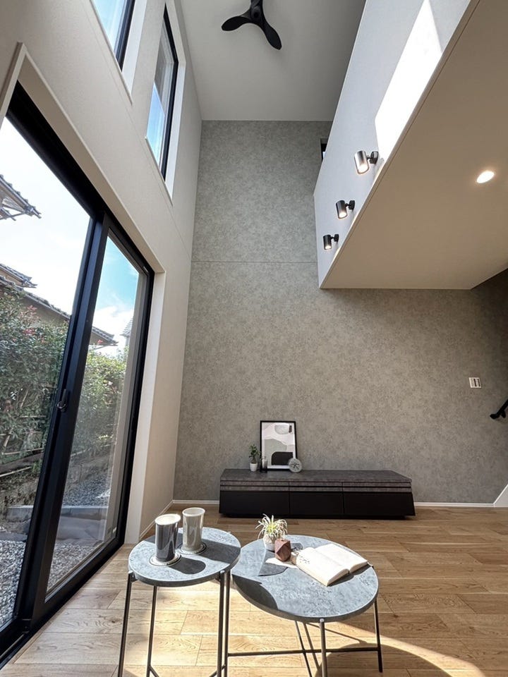 日中は照明いらず!この開放感をぜひ内見で感じてください!