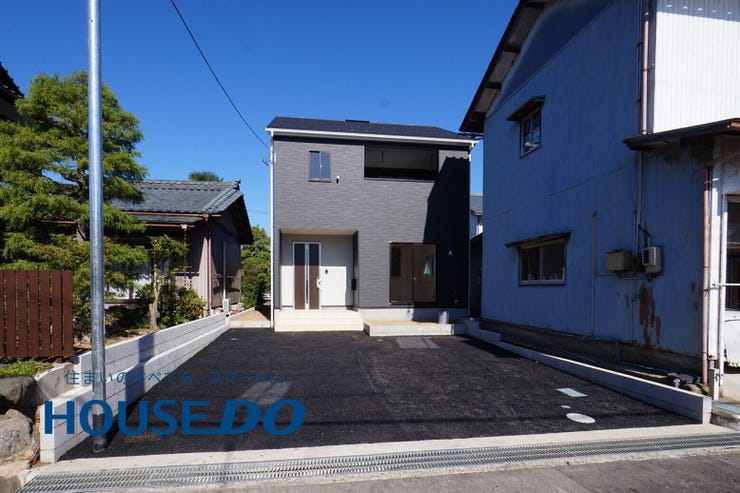 【外観】
4SLDK、土地面積165.27㎡、建物面積109.75㎡♪皆様よりのお問い合わせ心よりお待ちしております♪