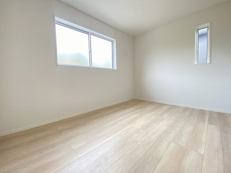 家族一人ひとりの大切なプライベート空間。趣味に合わせて使って頂けるようシンプル仕様に仕上げてあります♪