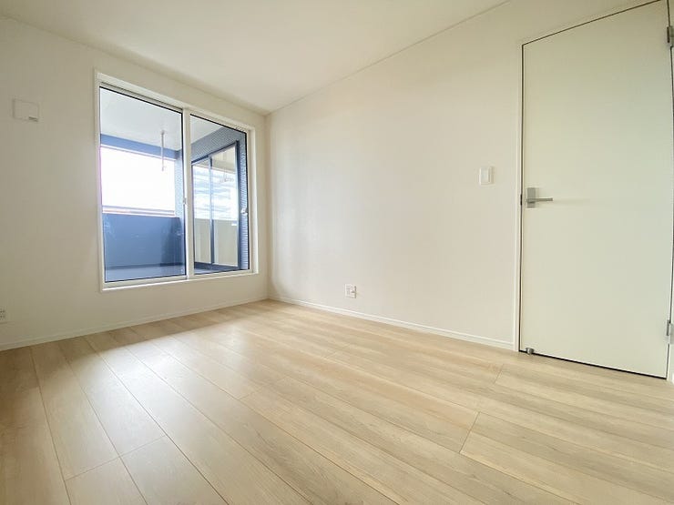 大きな窓によりお部屋をさらに広く・明るく・開放的に感じられます!