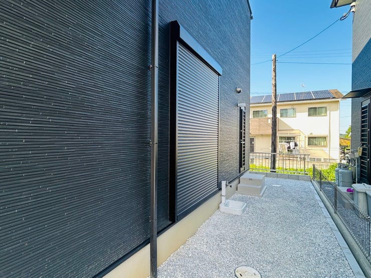 ◇シャッター雨戸付きで台風が来ても安心♪