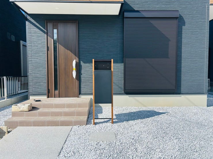 ◇外観から見たお洒落な玄関♪