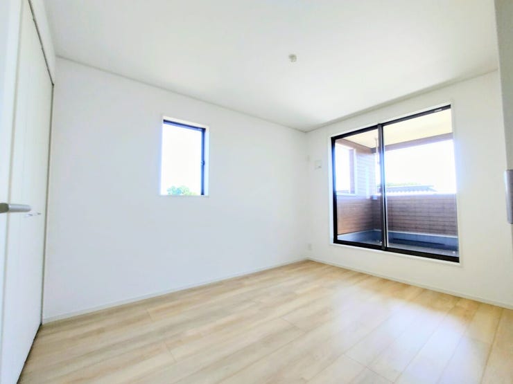 2階6帖バルコニー側