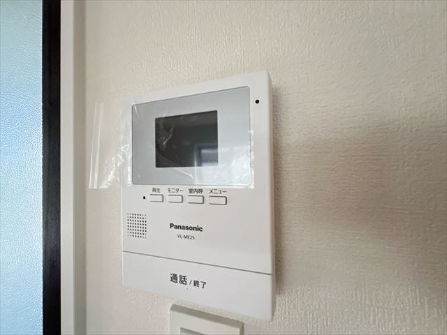 モニター付きインターフォンで防犯面でも安心です。