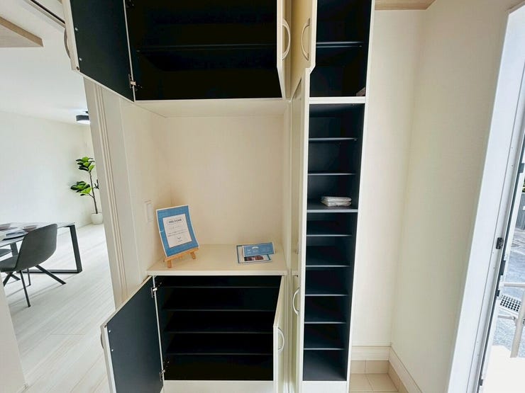 シューズボックス