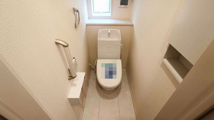 温水洗浄便座付きトイレ♪