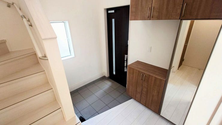 明るく開放的な玄関スペース♪