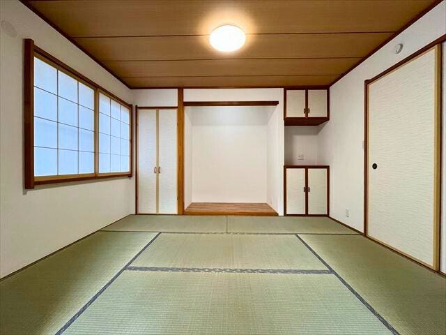 1階6帖和室は窓に障子があり外からの視線や暑さ寒さを優しく遮ってくれます
(2026年1月29日 撮影)