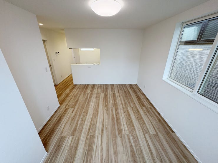 室内(2025年10月)撮影
◎本日案内可能◎
対面式キッチンのため、ご家族を見守りながら作業ができます◎