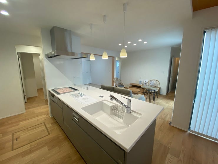 キッチンはカウンターキッチンタイプで毎日のお料理が楽しくなりそうです。