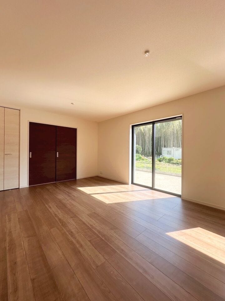 16帖のリビン横に便利な3.75帖の洋室がプラス♪