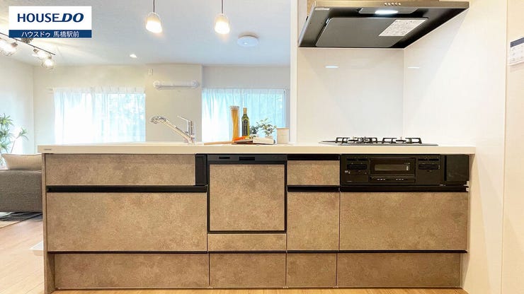 吊戸棚が無いため開放感があります!家族の動きも見ながら調理できますね