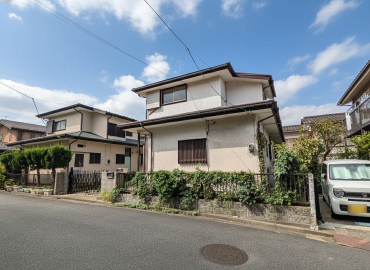 土地面積44坪!前道6m超で車の出し入れもスムーズ!都市ガスも利用可能な平坦地です!閑静な住宅地!緑豊かな環境で建築条件なしの自由な設計を楽しめます!